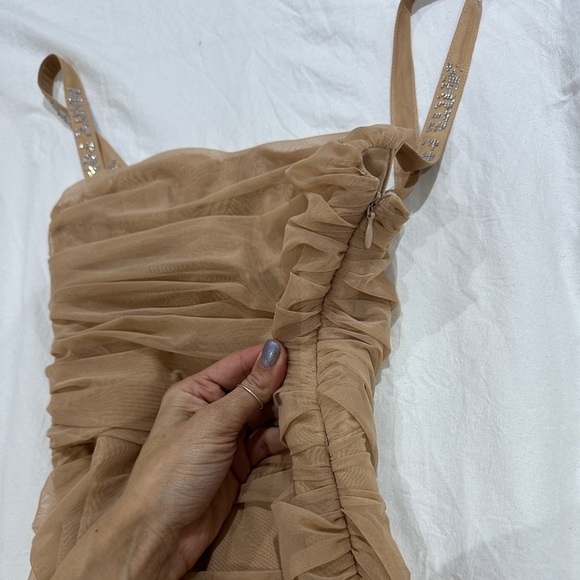 White Fox Dress - Picture 7 of 11